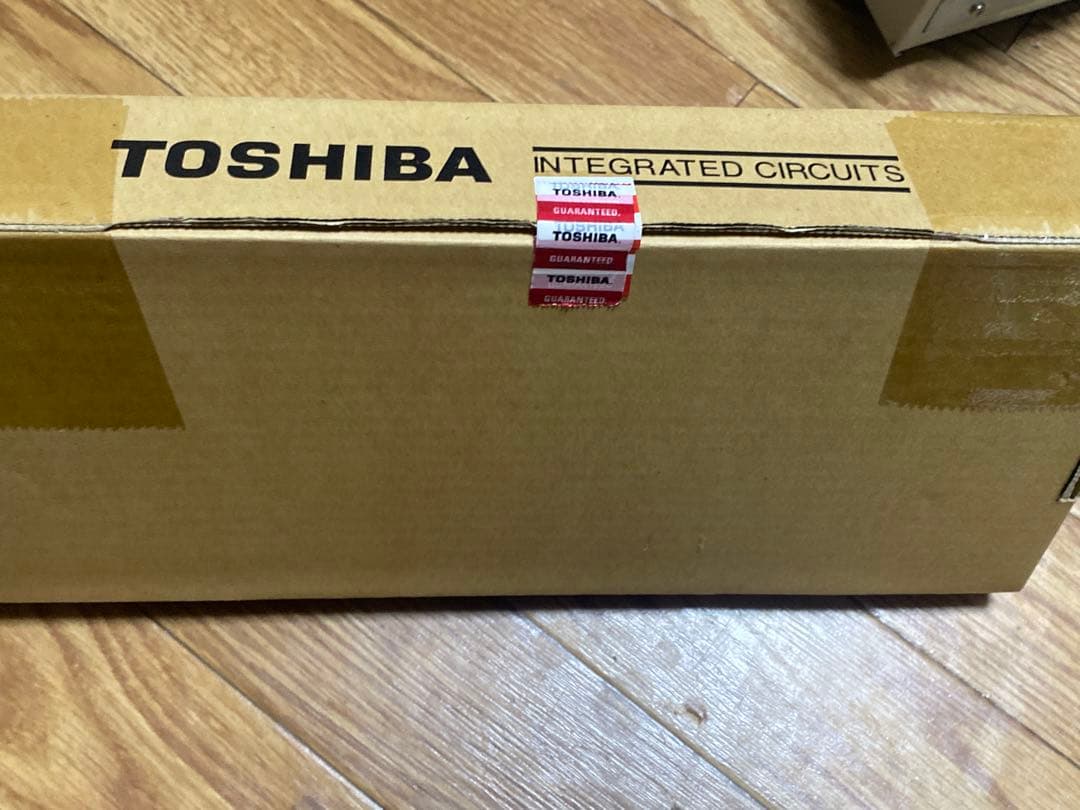 D6B015新品未開封200個 TC58NVG0S3HTA00 IC 1GBIT