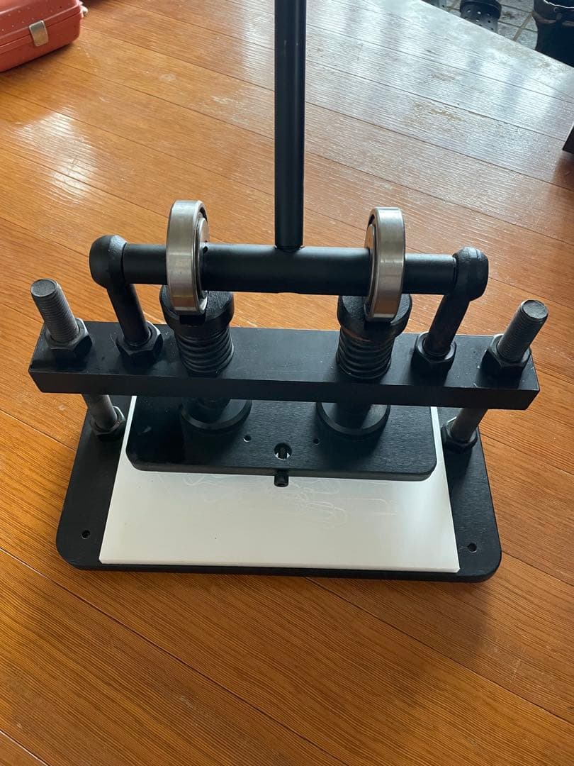 ハンドクリッカー クリッカー 手動式革裁断機 レザー