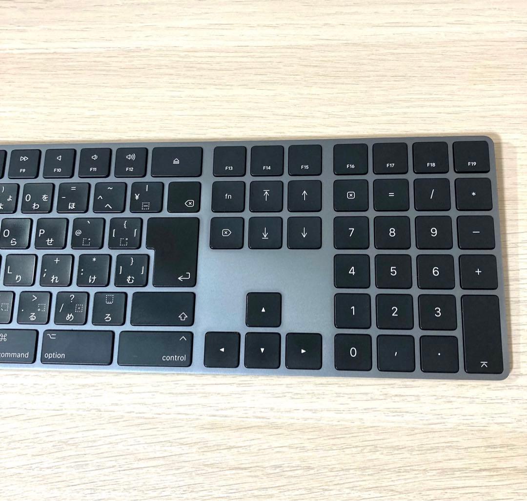 APPLE MAGIC KEYBOARD(テンキーツキ-JIS) スペースグレイ