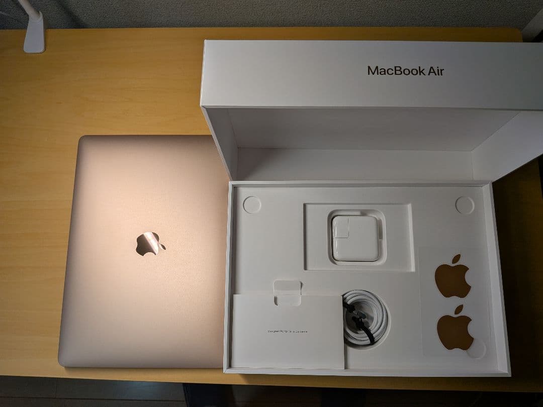 【美品】MacBook Air (M1 2020)ゴールド（オマケ付）