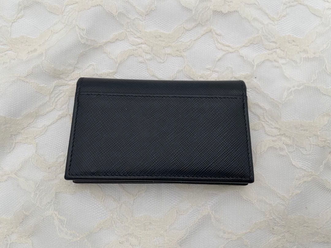 プラダ　名刺入れ