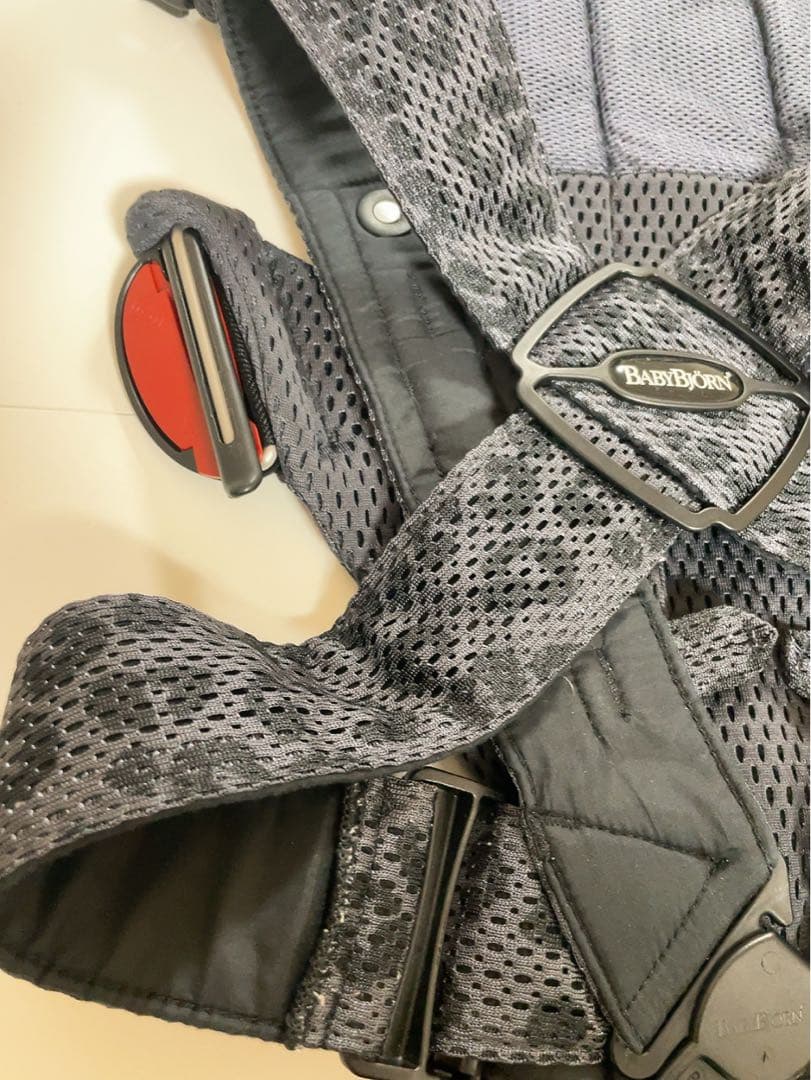 ベビービョルン抱っこ紐　アニマル柄ヒョウ柄