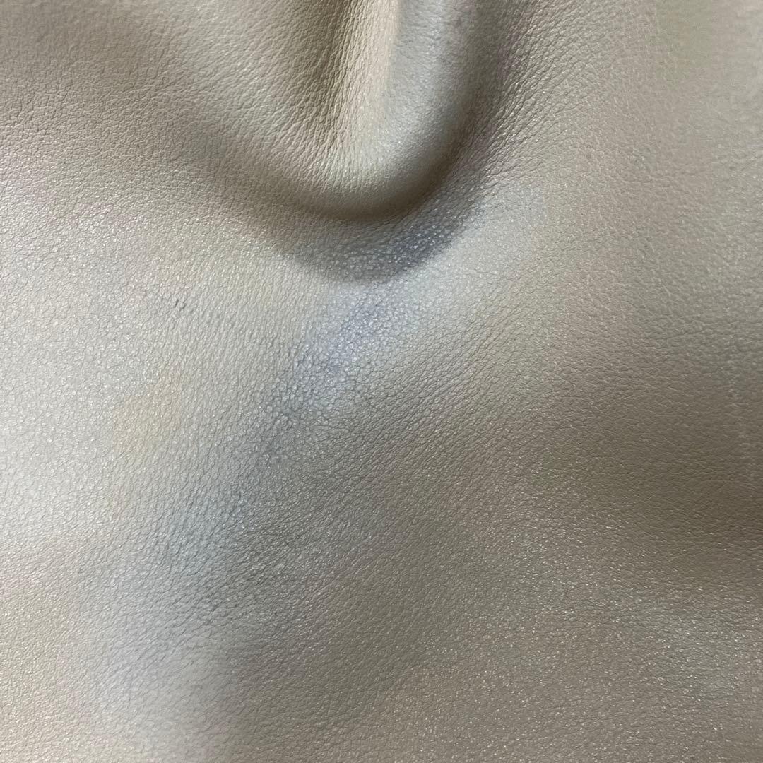 GUCCI ホワイトベージュ レザーショルダーバッグ