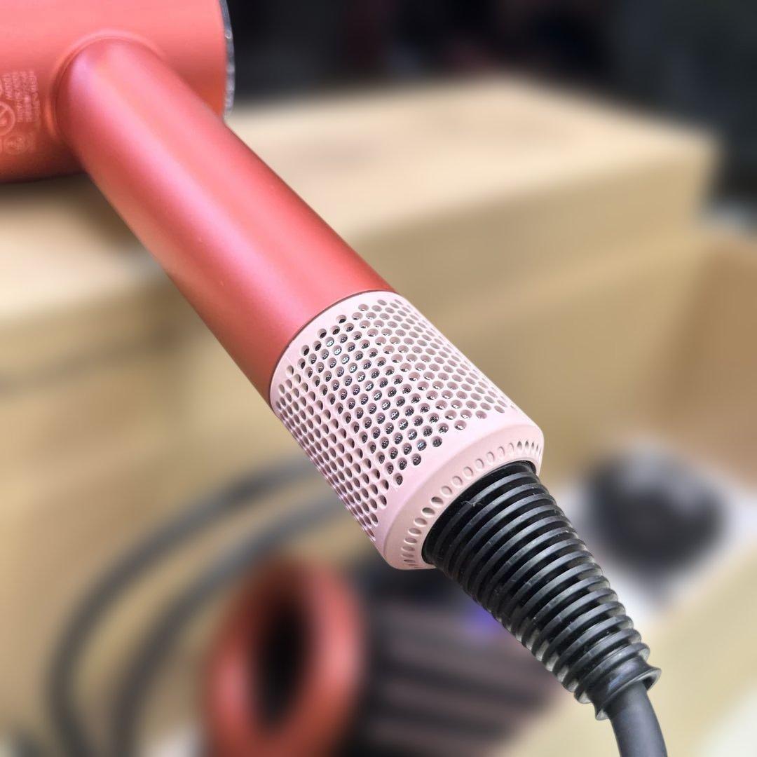 7034 【美品】Dyson ダイソン HD16 SBP ヘアドライヤー