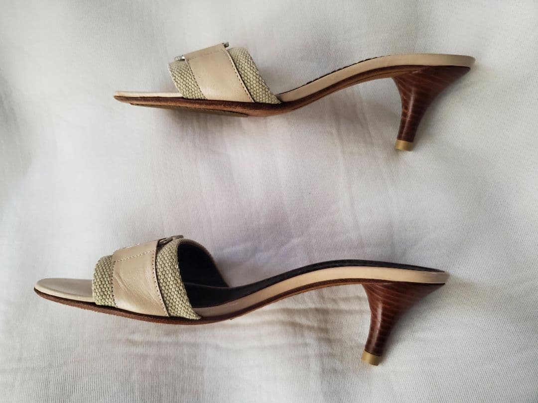 値下11500→　 ロエベ　ベージュ ミュール