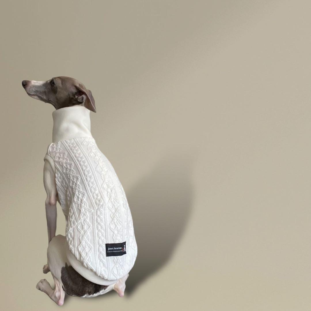 ⑭アラン風ニットトップス