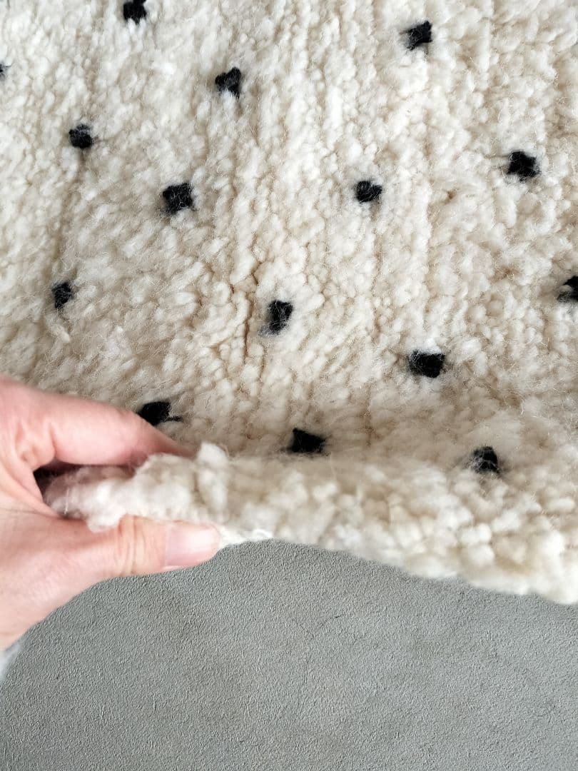 新品/人気/アイボリーベース黒ドット平織りダイヤ柄ベニワレン　No.572