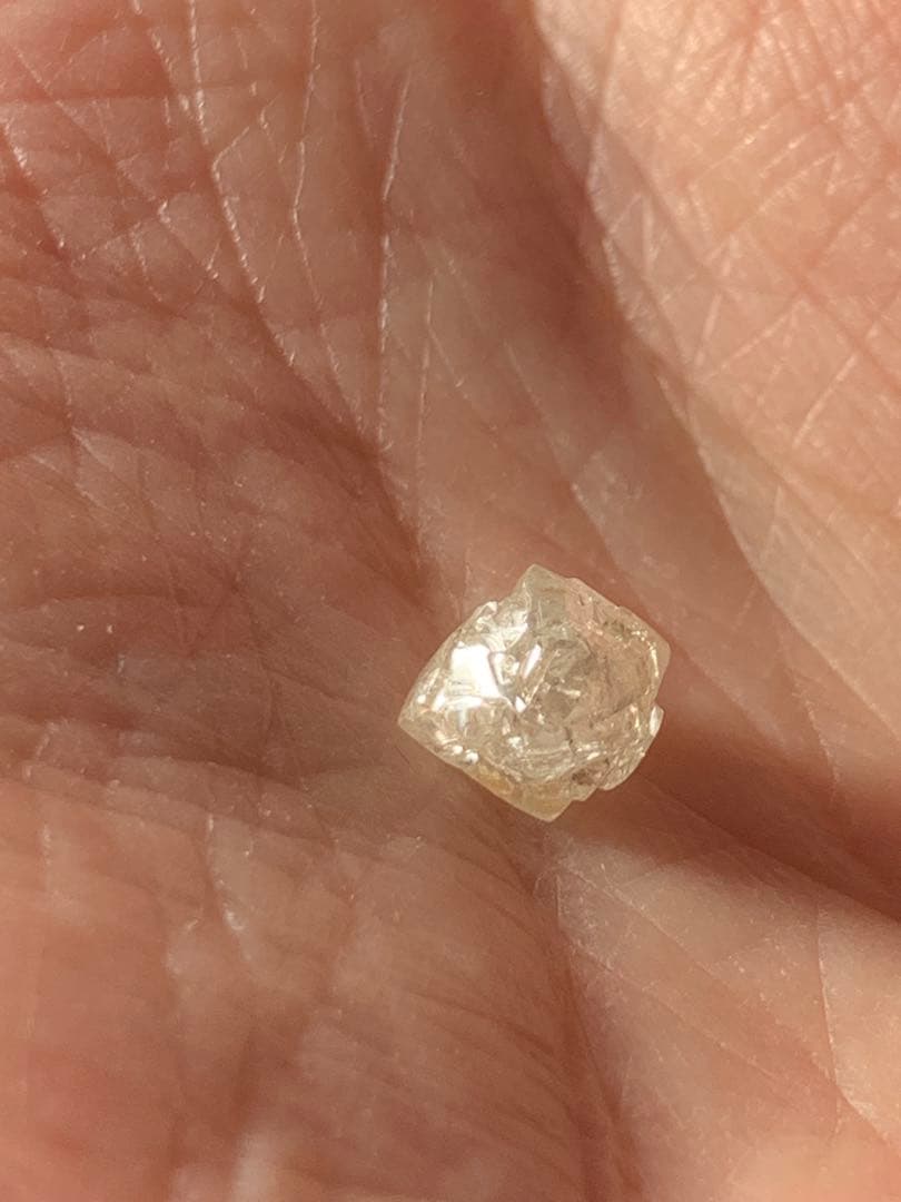 特大ダイヤモンド　原石　1.55ct 隕石ダイヤモンド　ダイア　ルース　化石