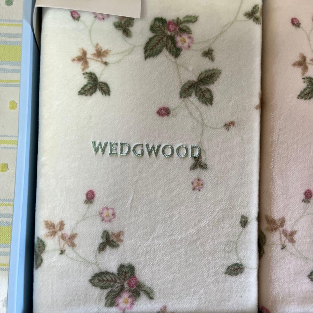 ウェッジウッド　ストロベリー綿毛布