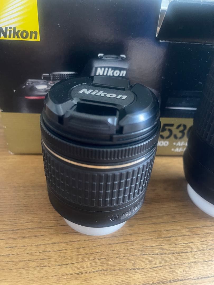 Nikon D5300 一眼レフカメラ + レンズ