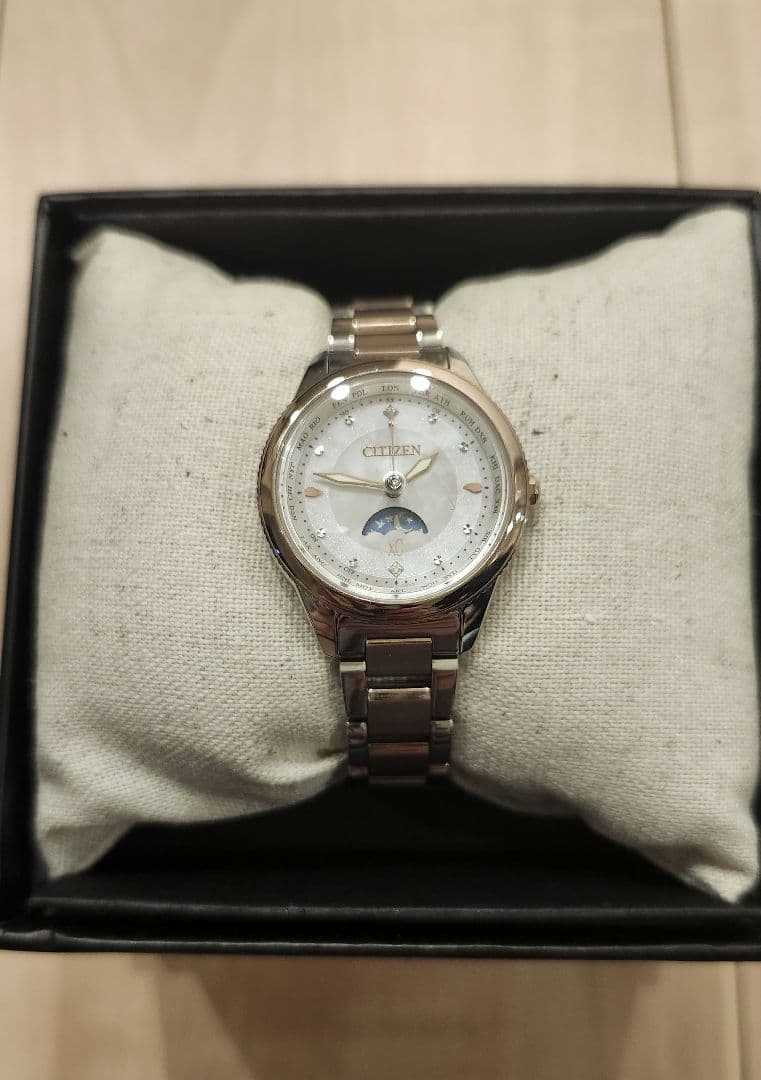 CITIZEN XC 限定モデル 腕時計 EE1007-67W 箱付き