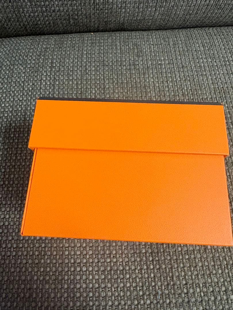 現行品　極美品　HERMESエルメス時計ケース　空箱