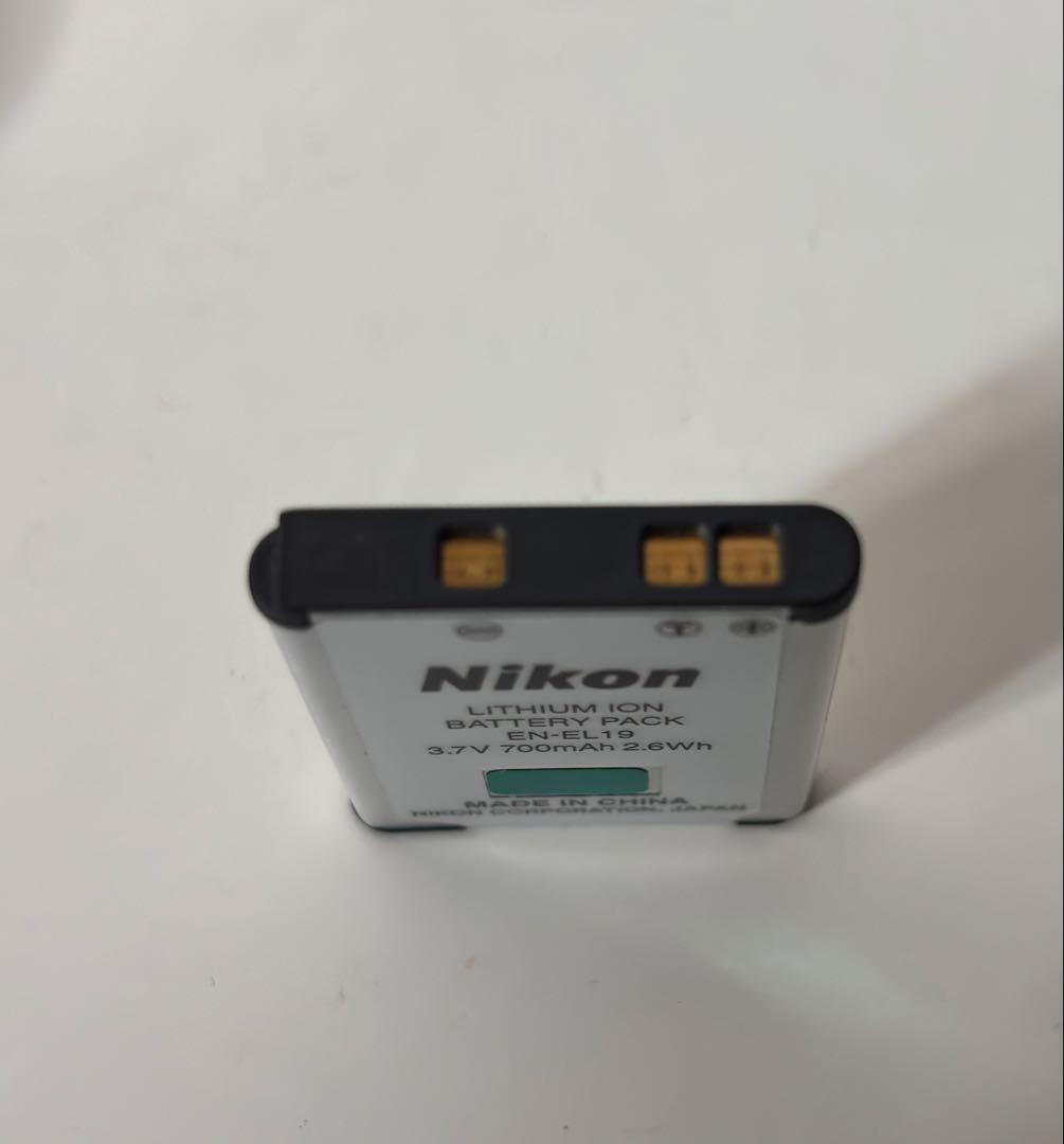 Nikon COOLPIX レッド 12倍光学ズーム　used