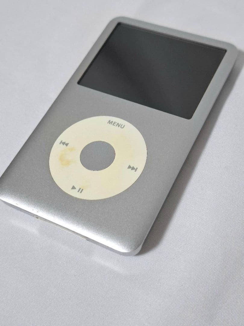 ジャンク品　箱付き　iPod Classic silver 160GB