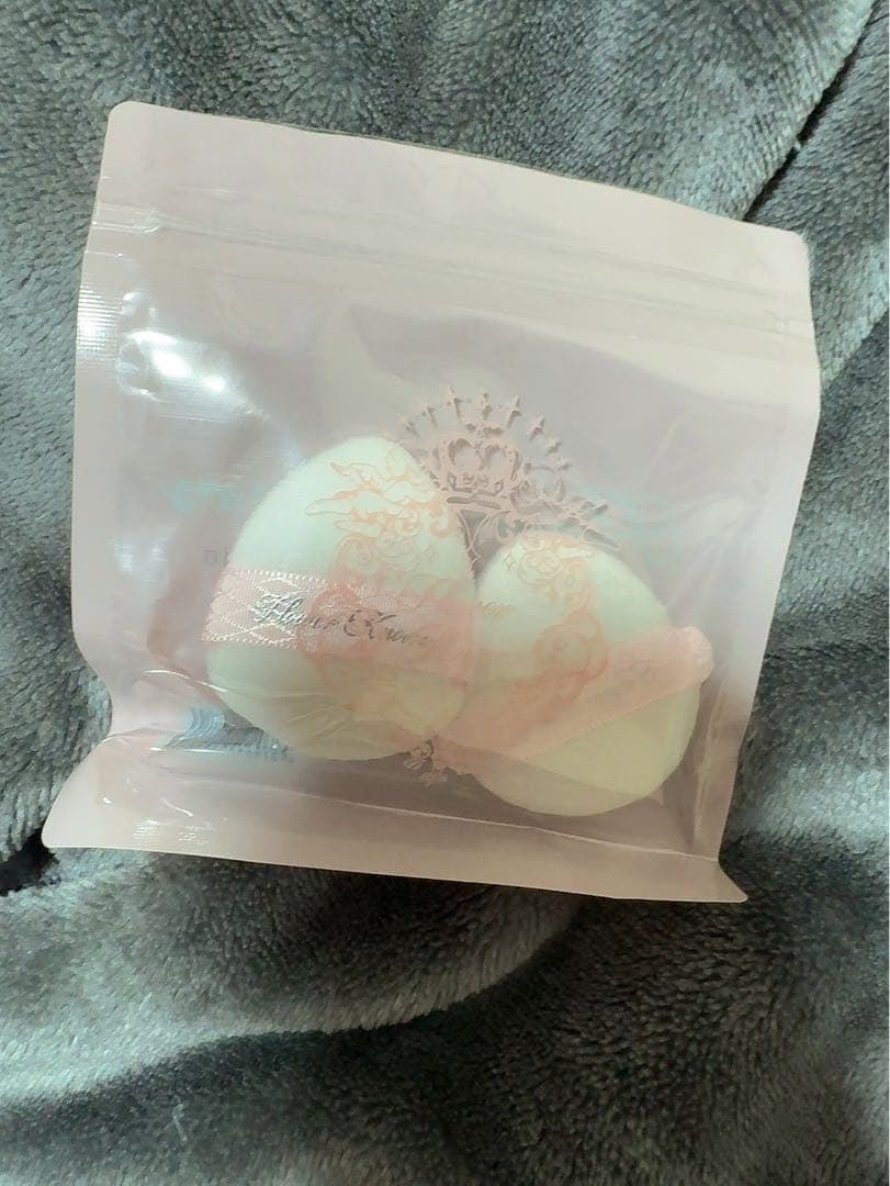 フラワーノーズ スウィーティーベア 収納ボックス＋パフ