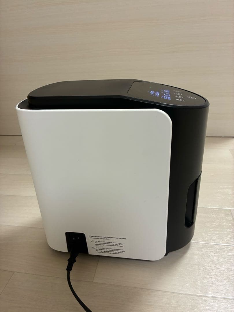 MEDRIS　家庭用酸素発生器　JY-102W　使用時間216h