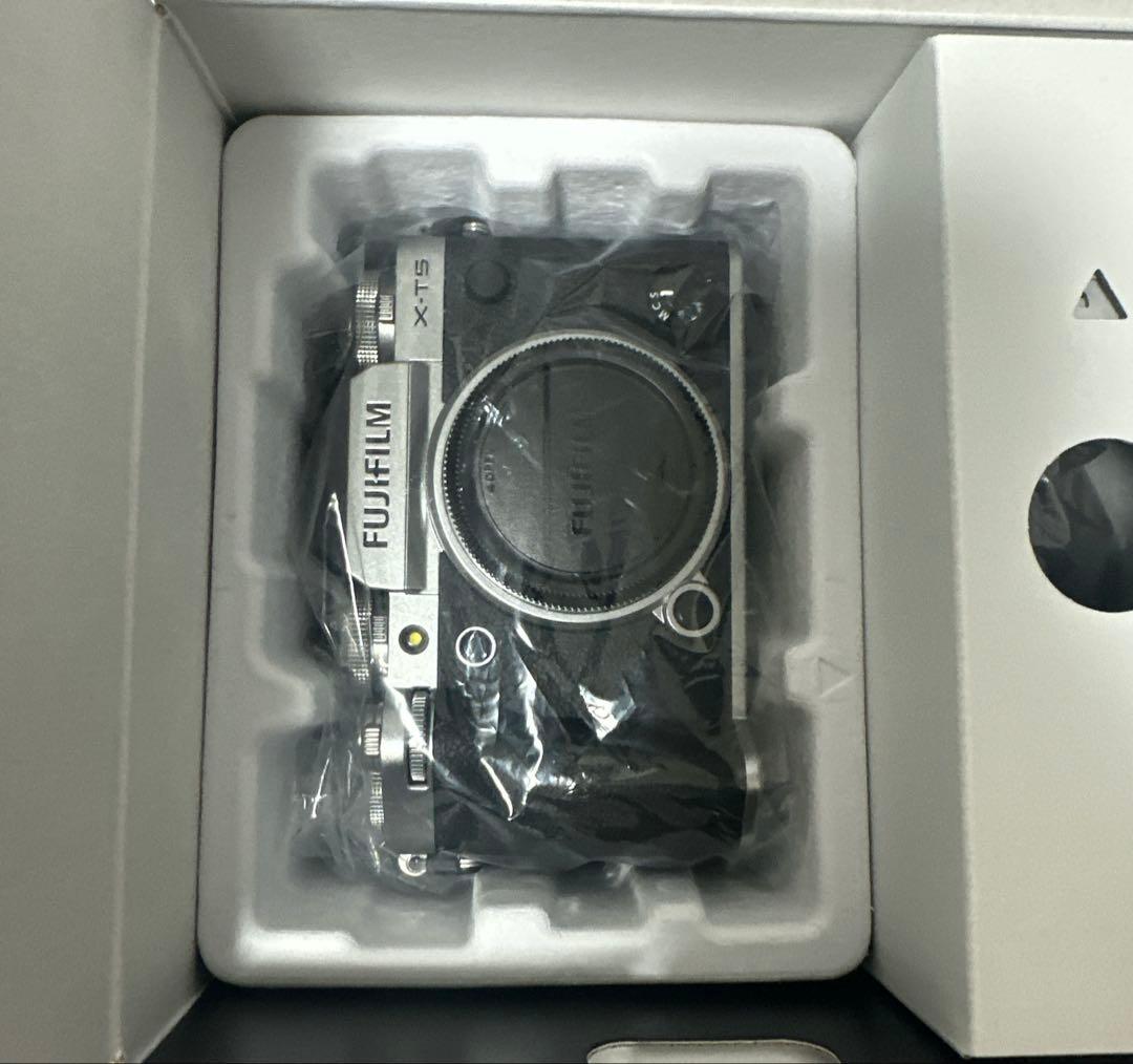 FUJIFILM X-T5 本体 シルバー+レンズ
