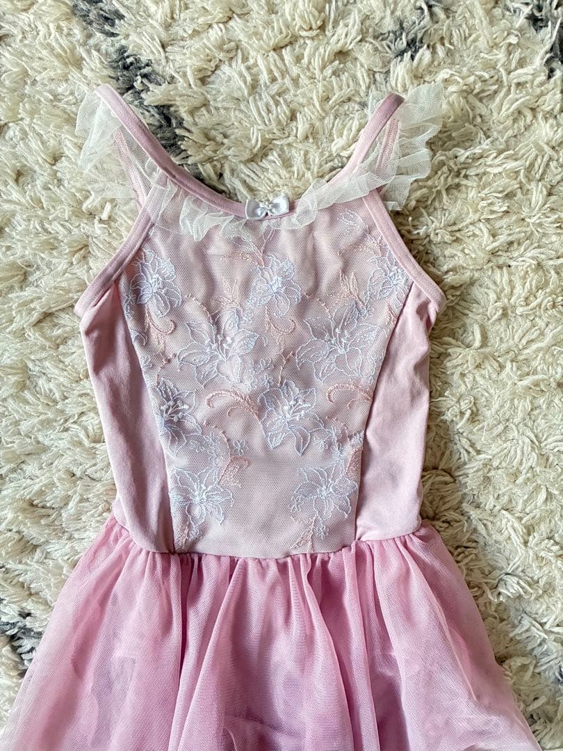 美品　チャコット　キッズ刺繍フリル付きレオタード　スカート付き　120サイズ