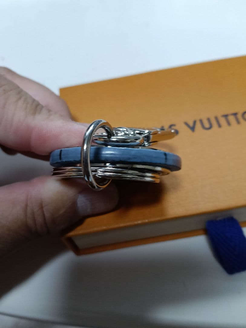 Louis Vuitton　ルイ・ヴィトン　キーリング キーホルダー