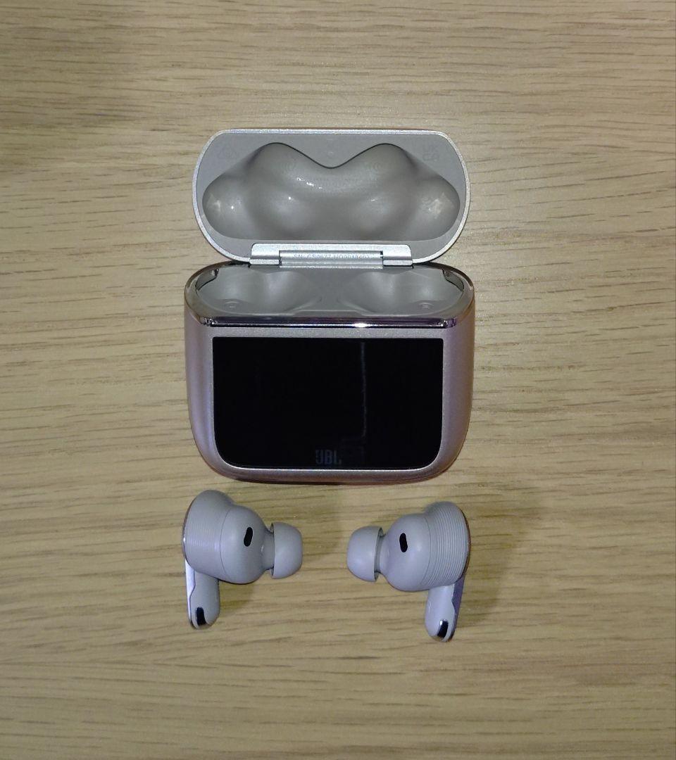 JBL TOUR PRO 3 ワイヤレスイヤホン カラー：ラテ