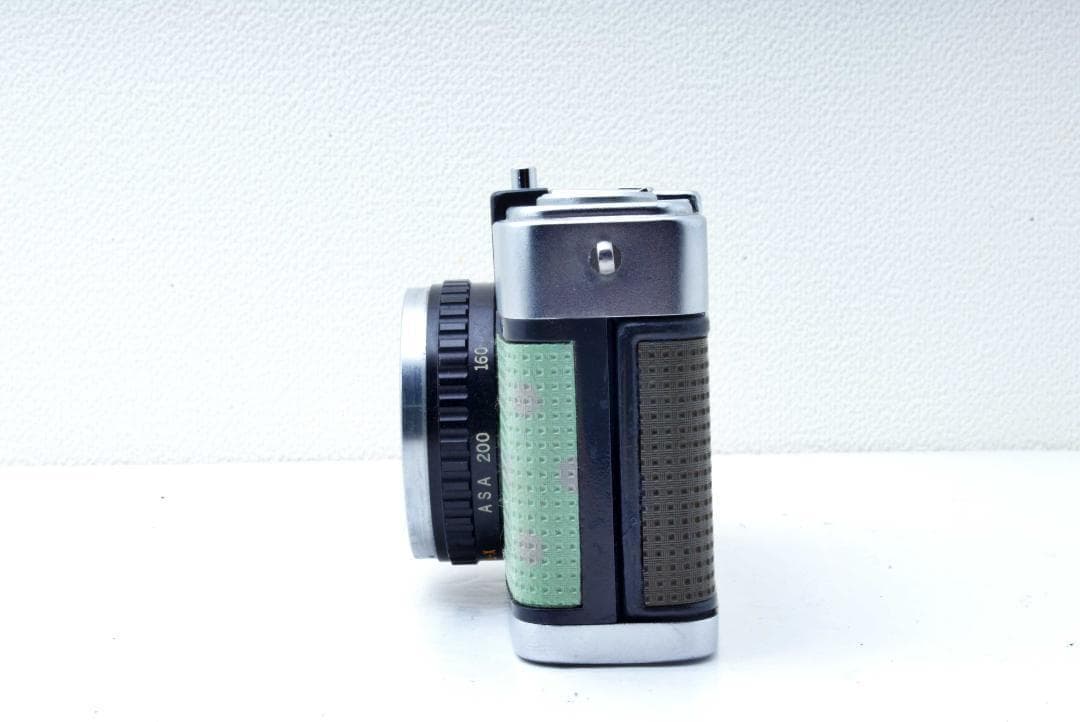 OLYMPUS　PEN-EES　ハーフサイズ　レトロカメラ　可愛い　コンパクト