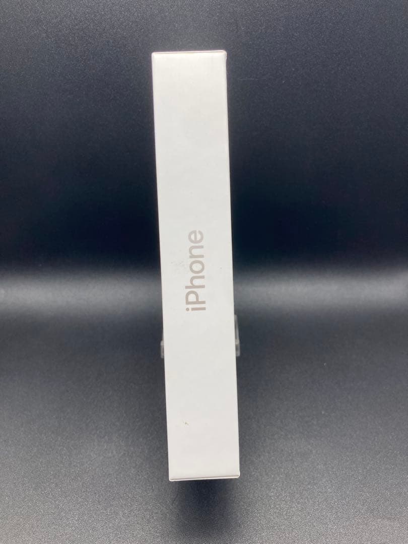 iPhone SE 第3世代 64GB スターライト 新品 未開封