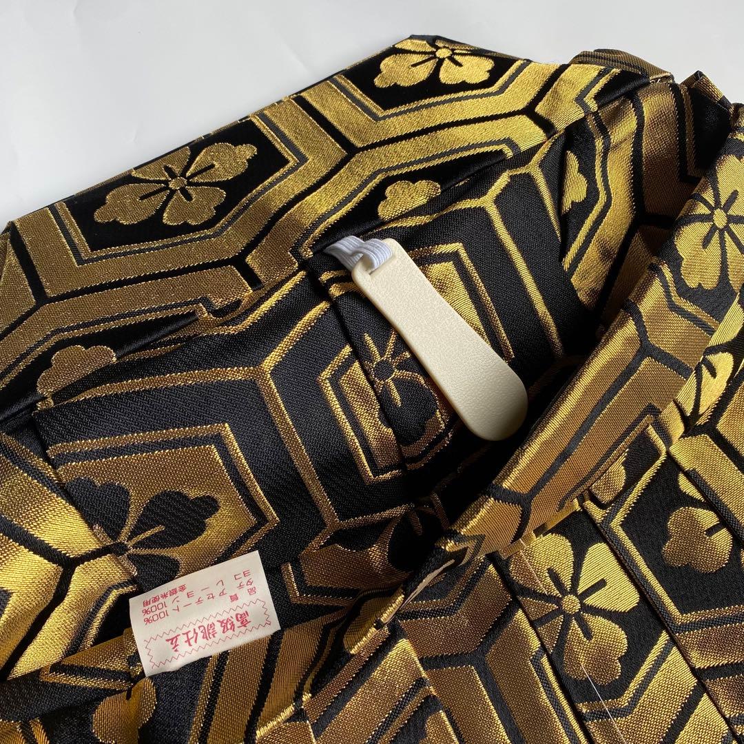 (6-6)馬乗袴　2尺1寸　亀甲紋　花菱　黒　金　舞踊　詩吟　踊袴