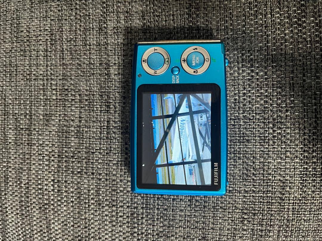 FINEPIX Z20FD青色 デジタルカメラ 本体と充電器 美品作動、充電OK