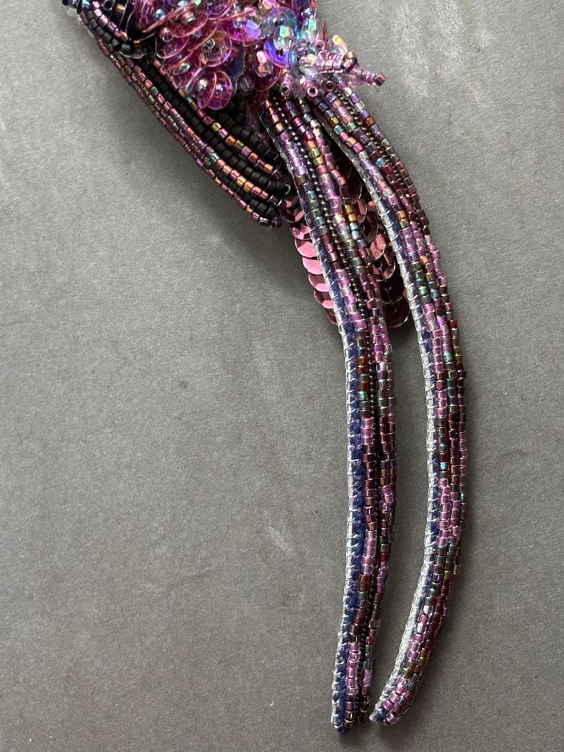 【サンコウチョウ】ビーズ刺繍ブローチバッグチャーム