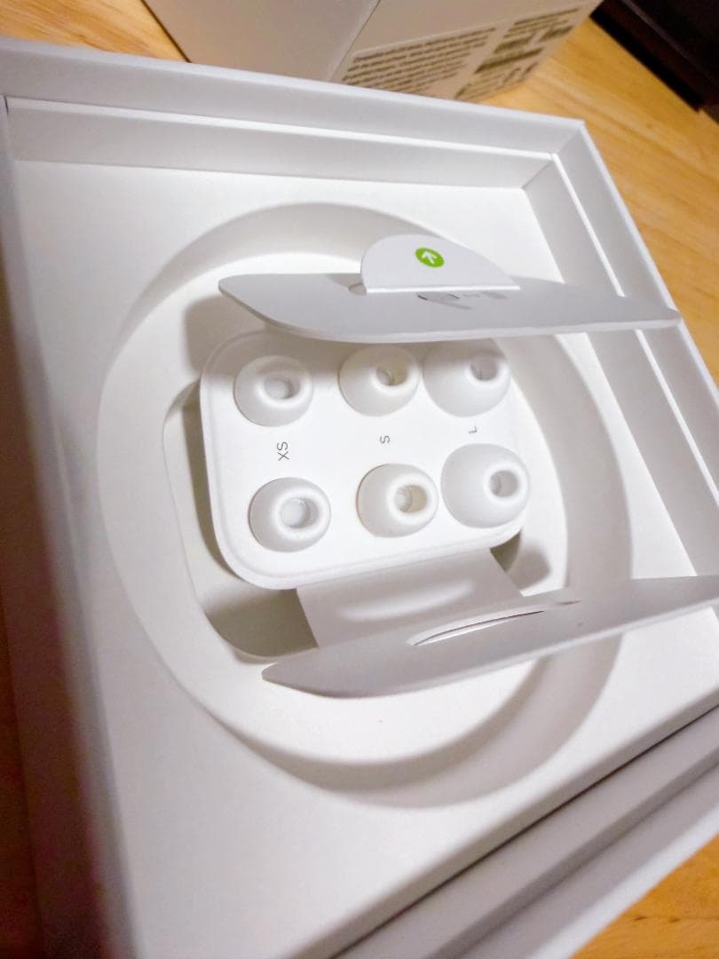 【美品・箱付き】AirPods Pro 第2世代 本体 Apple純正・正規品