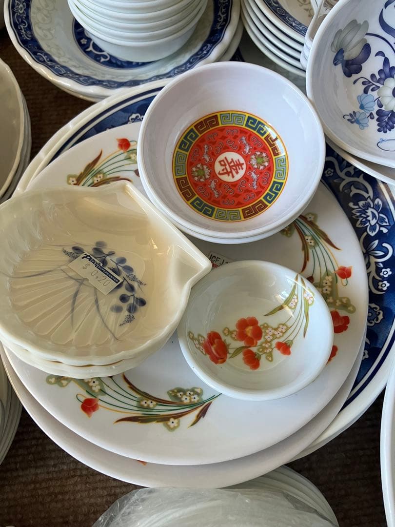 東南アジア　メラミン食器セット　大量新品