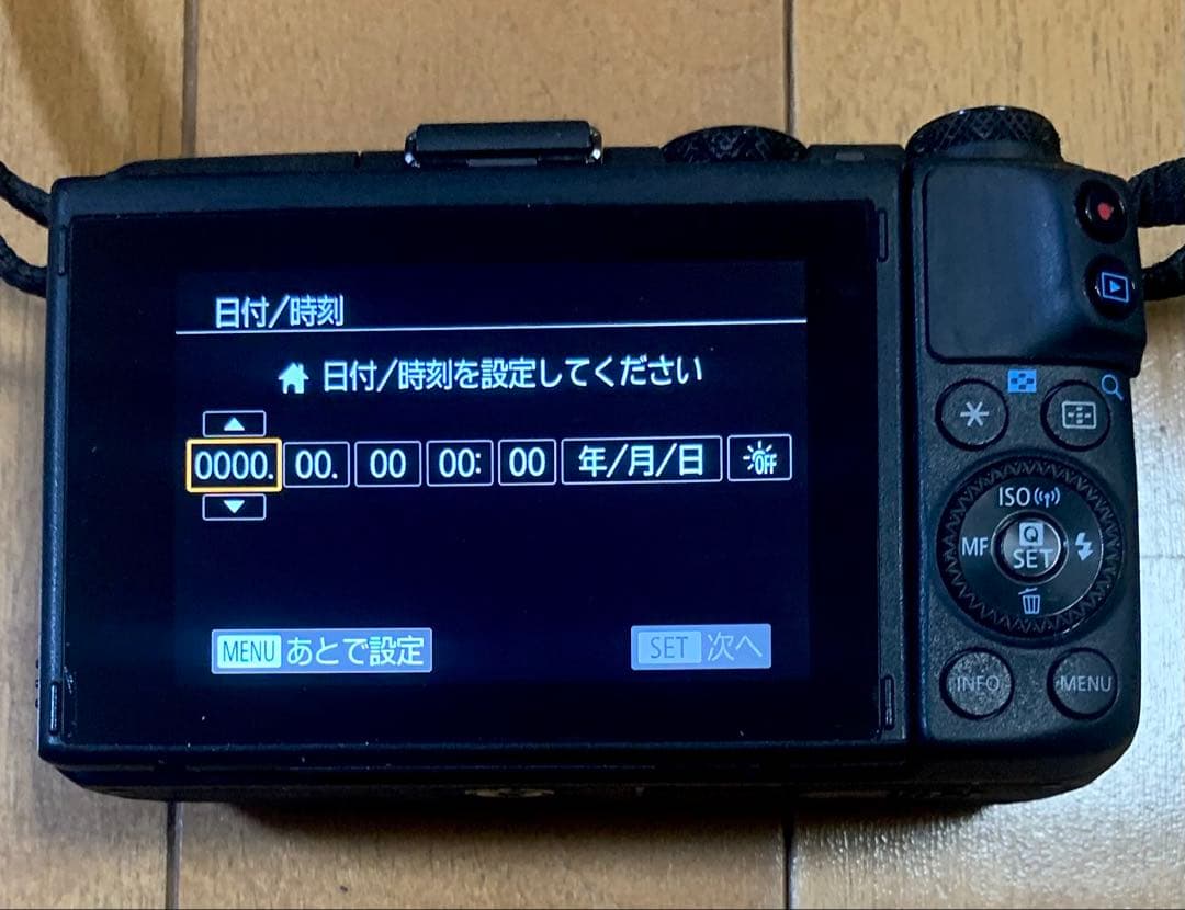 Canon EOS M3 ダブルズーム　 ミラーレスカメラ レンズ2本付き