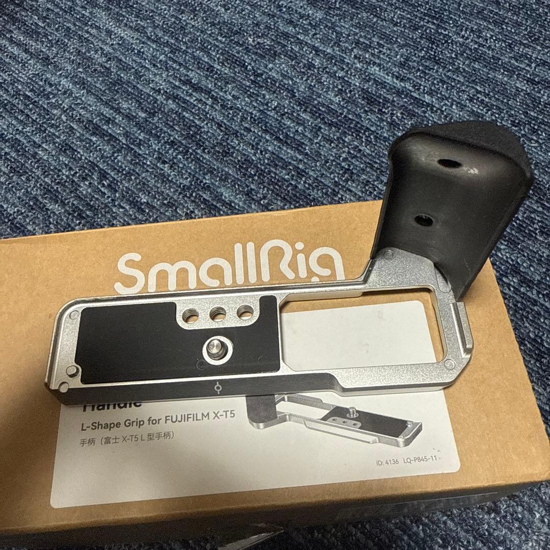 SmallRig FUJIFILM X-T5用L型グリップ+バッテリー3個