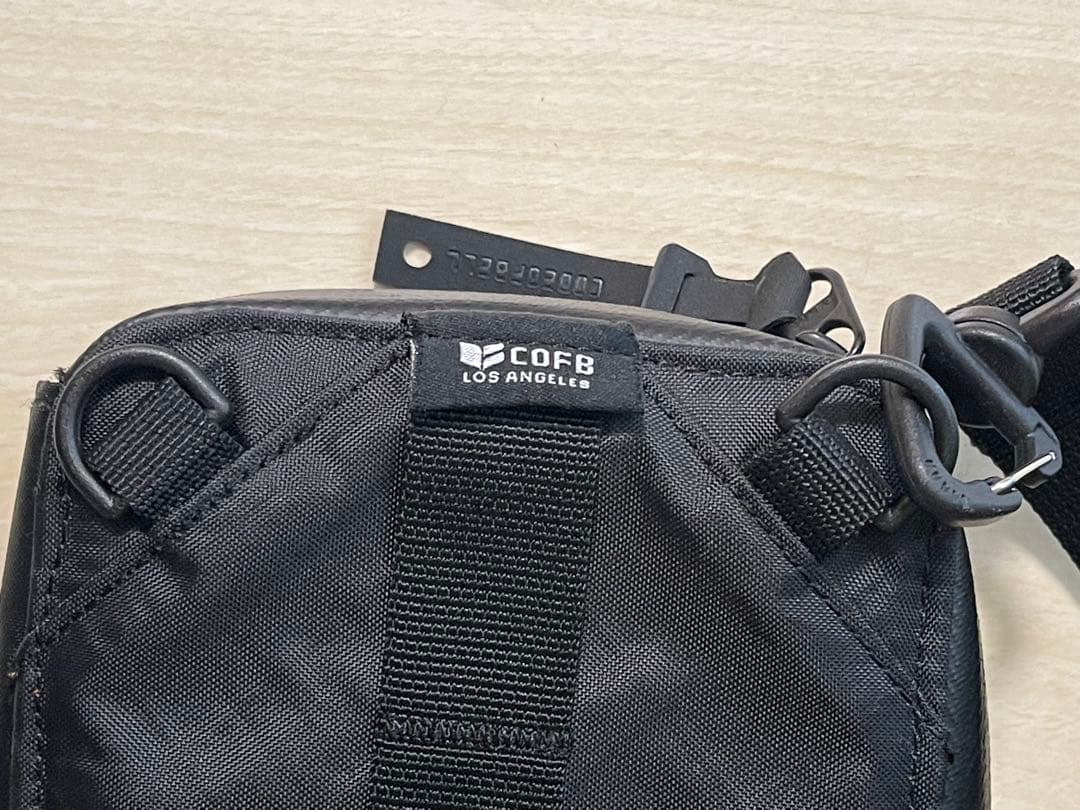 CODE OF BELL ANNEX CASE II スリングバッグ 黒