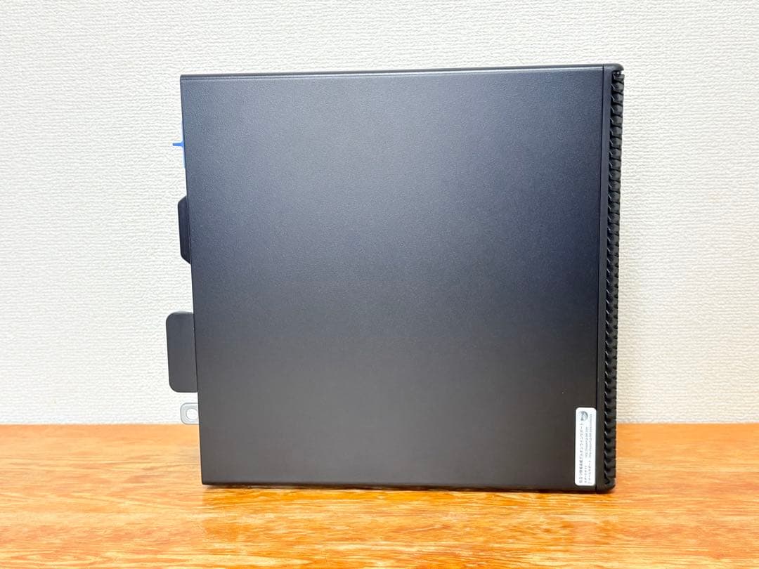 ベアーボン状態のDell Precision 3440/CPUなし・メモリなし