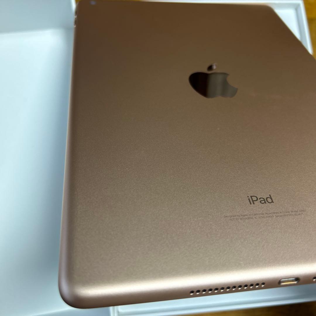 Apple iPad (第6世代) 本体 128GB Wi-Fi 　ゴールド