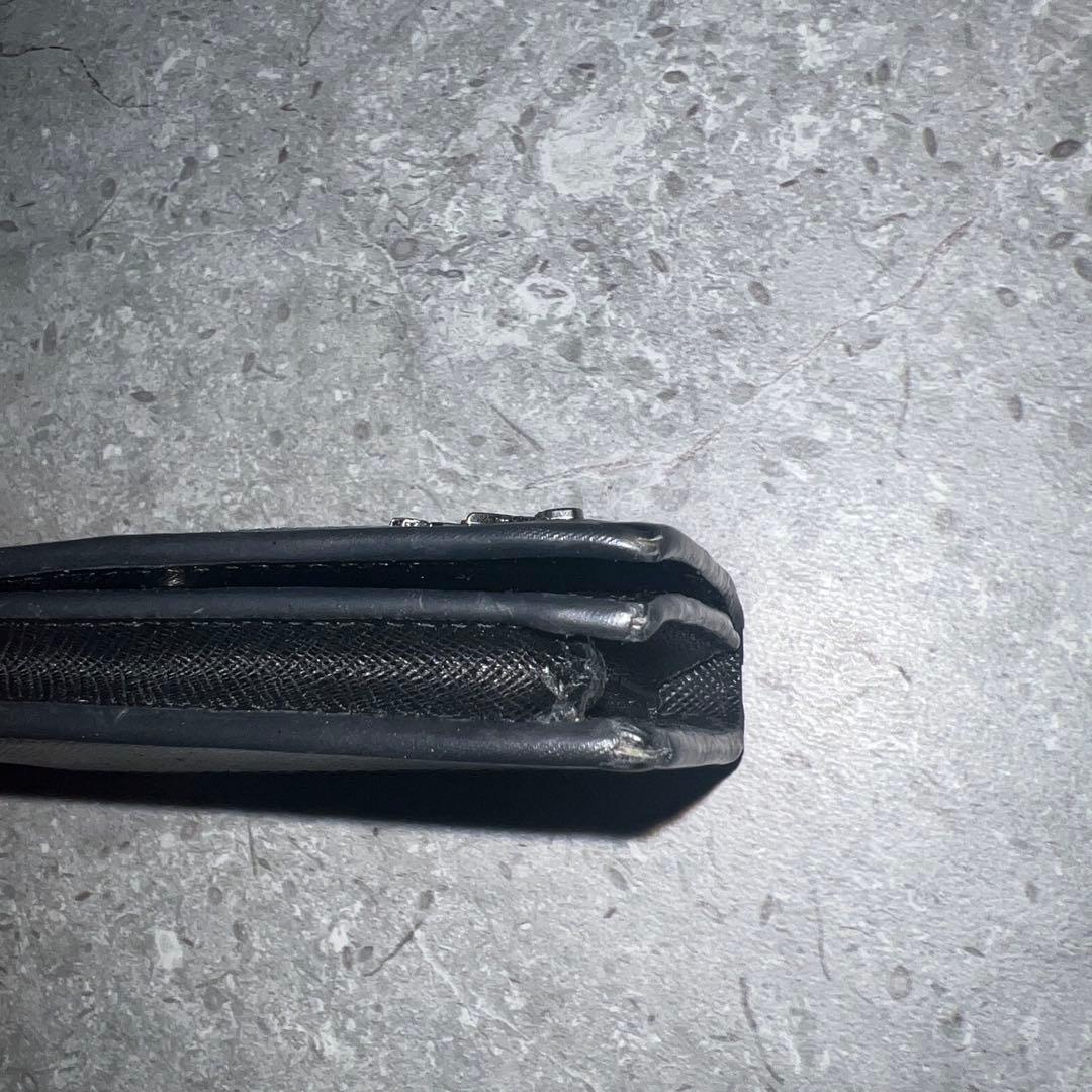 PRADA レザー名刺入れ