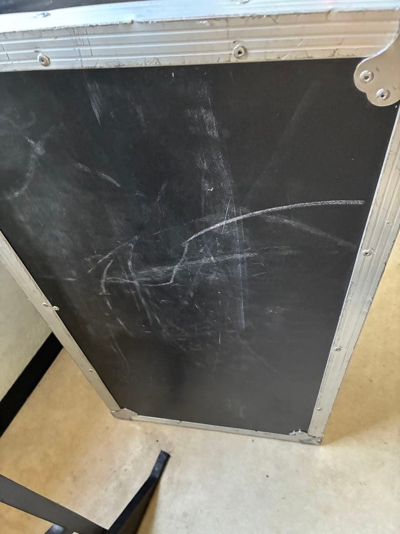 ジュラルミンケース