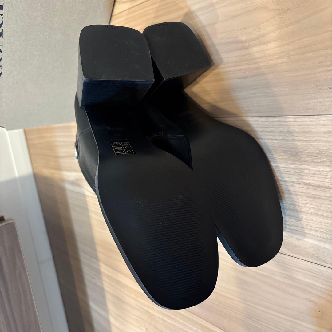 【値下げ中】COACH ブーツ　黒