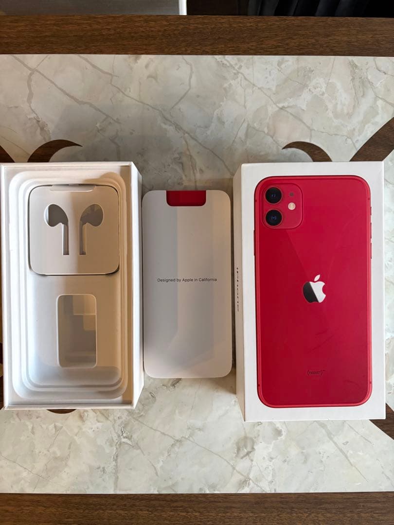 【美品】Apple iPhone 11 (PRODUCT)RED 64 GB