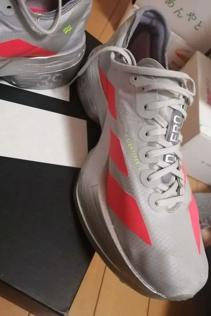 日曜日中に消します　アディゼロ　アディオスプロ４　25センチ