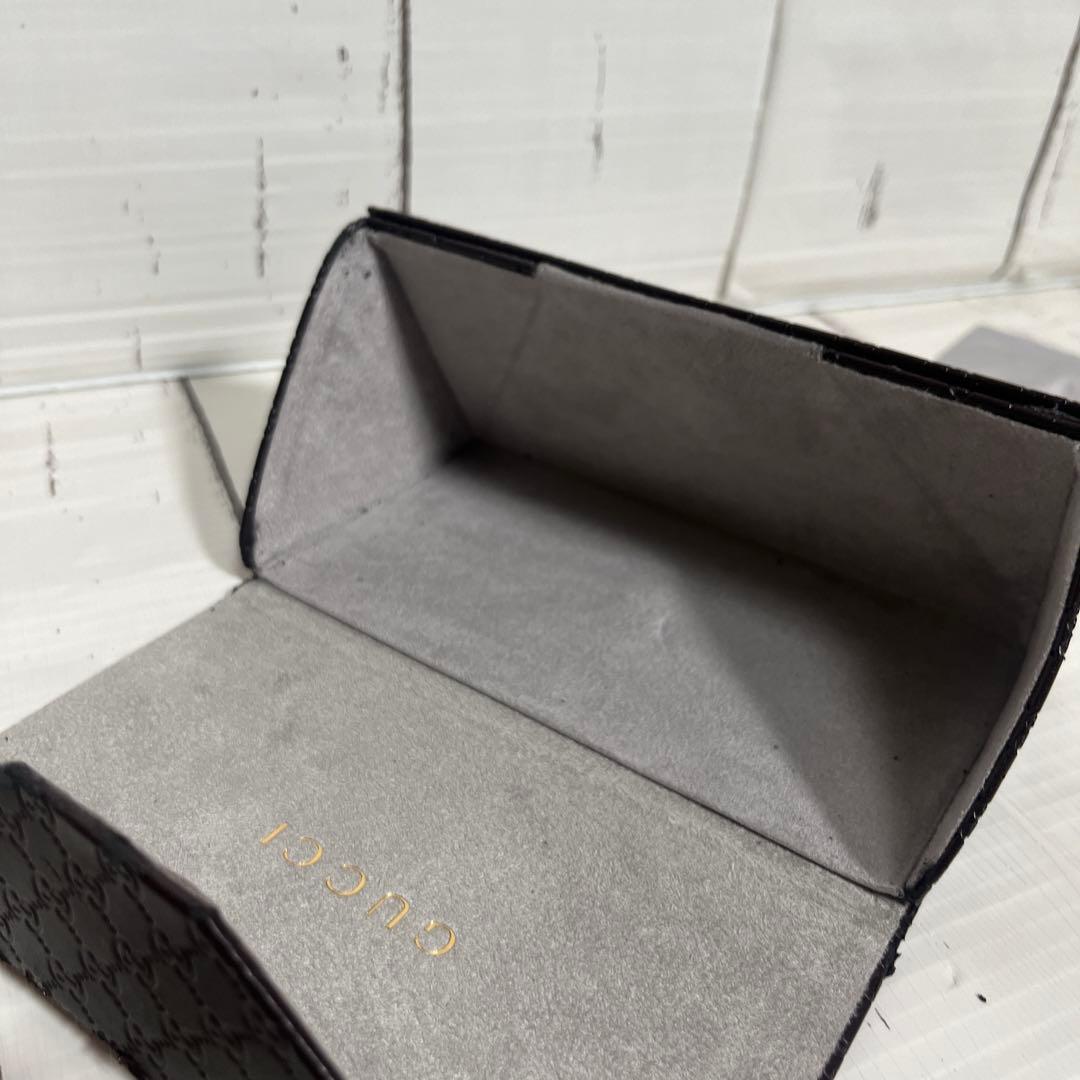 GUCCI サングラス　ラブリーハート　インターロッキング　GG3525