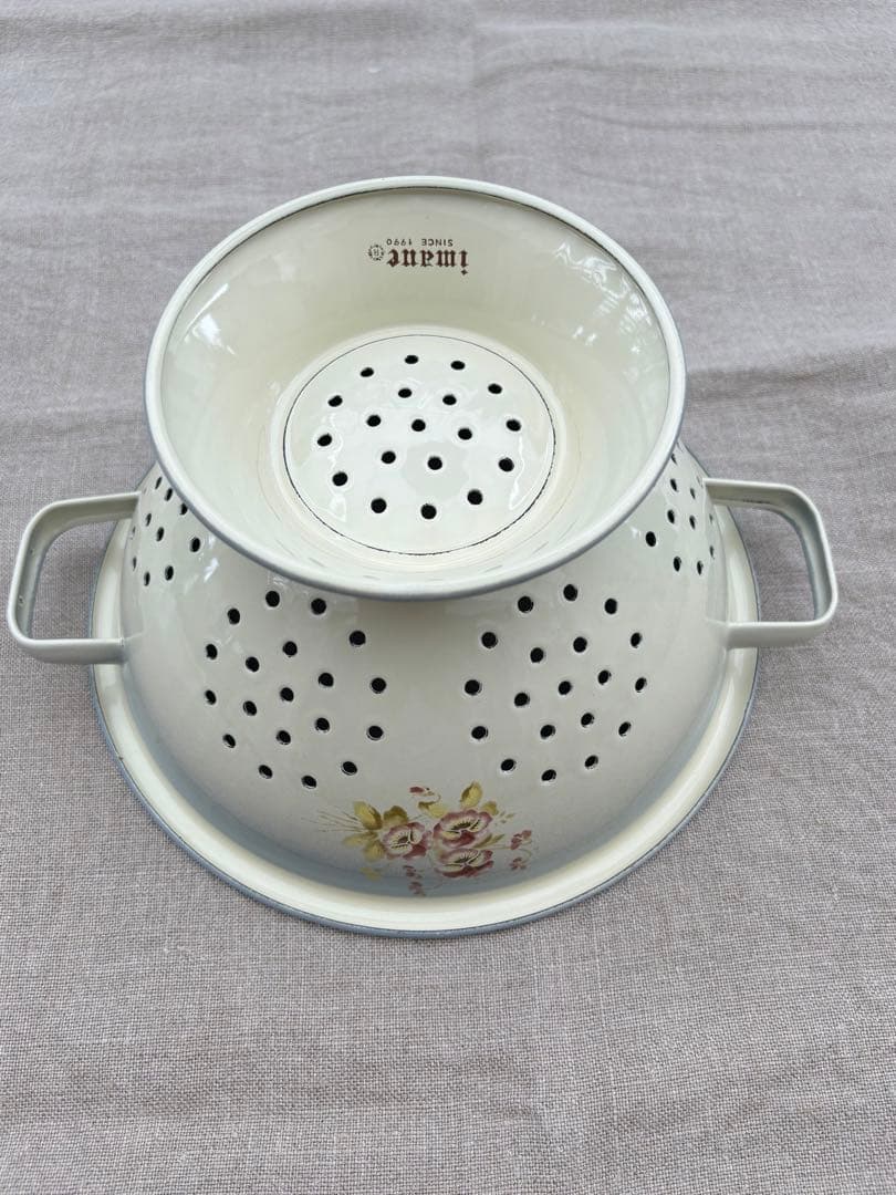 イマン　琺瑯　パンジーブルー　コランダー