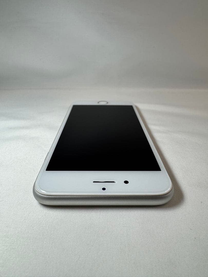 ♩*様 Apple iPhone 6s シルバー 64GB SIMフリー 本体