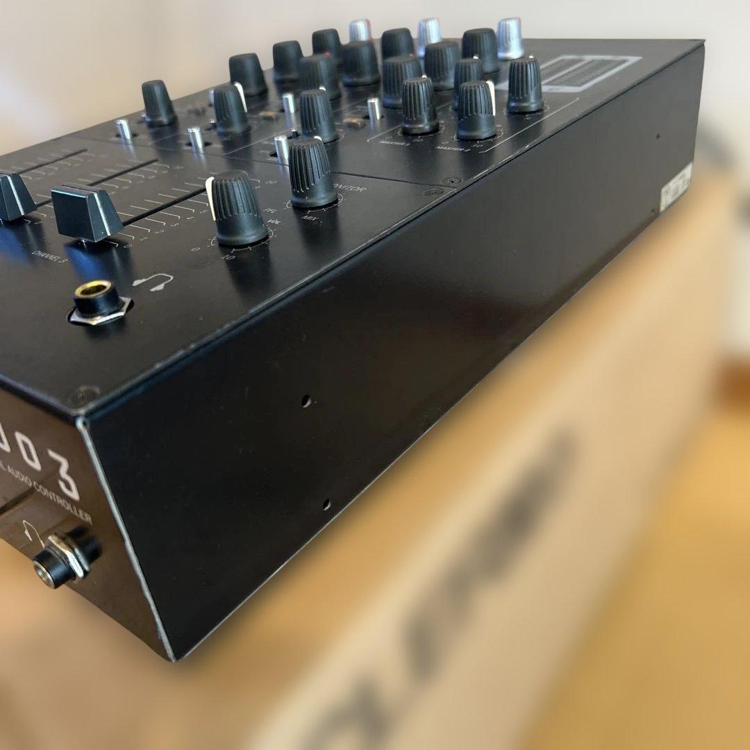 ECLER NUO3 DJミキサー