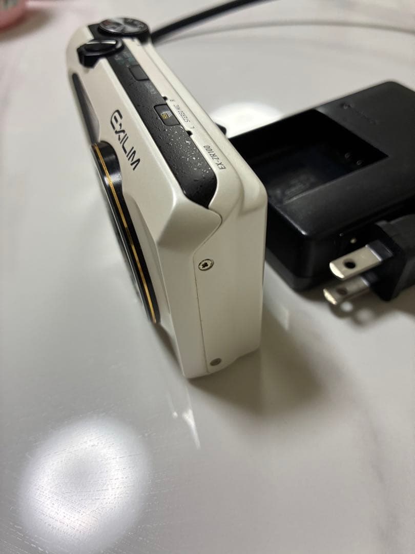 CASIO EXILIM 12.5倍ズーム EX-ZR100 ジャンク