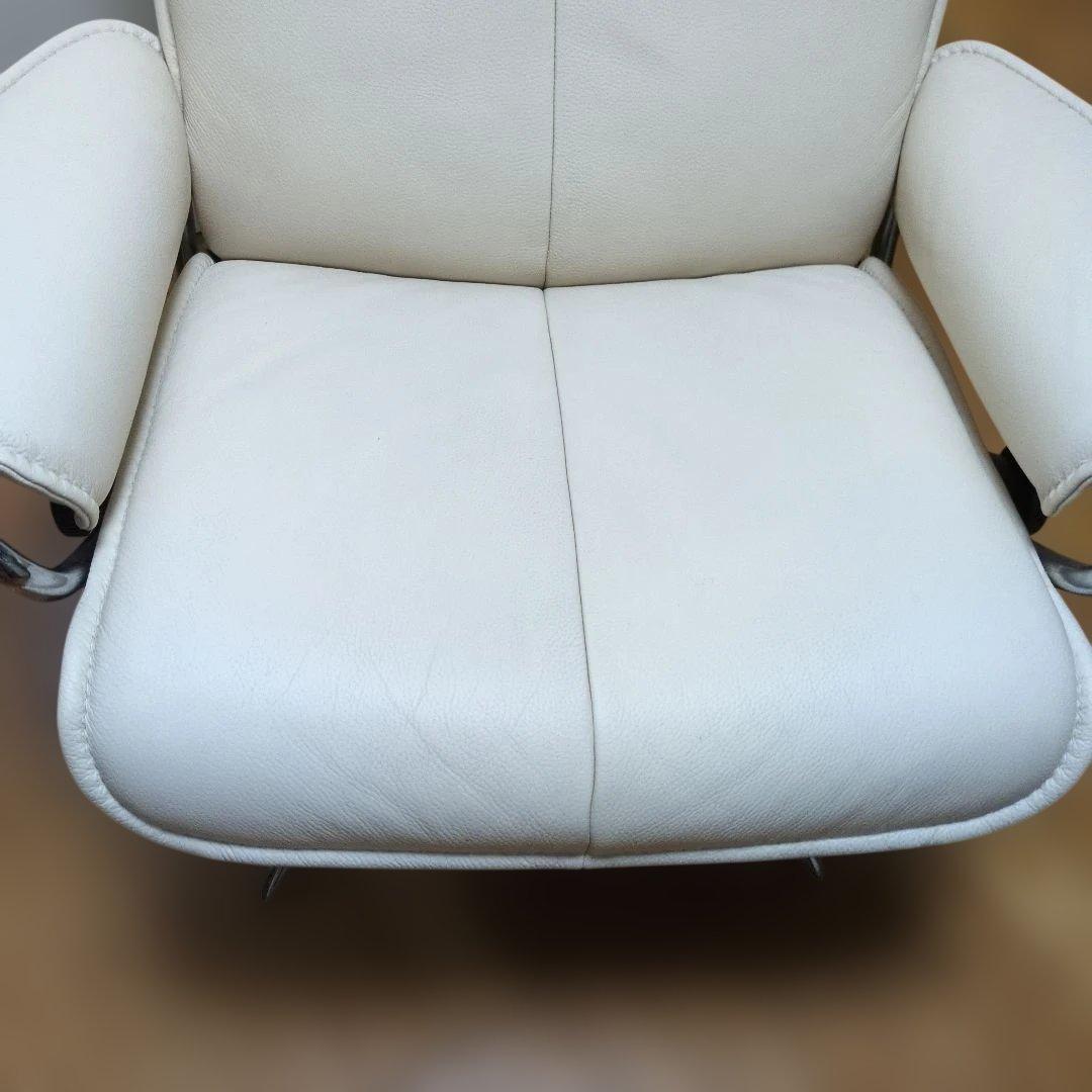 エコーネス　ホワイトレザーアームチェア