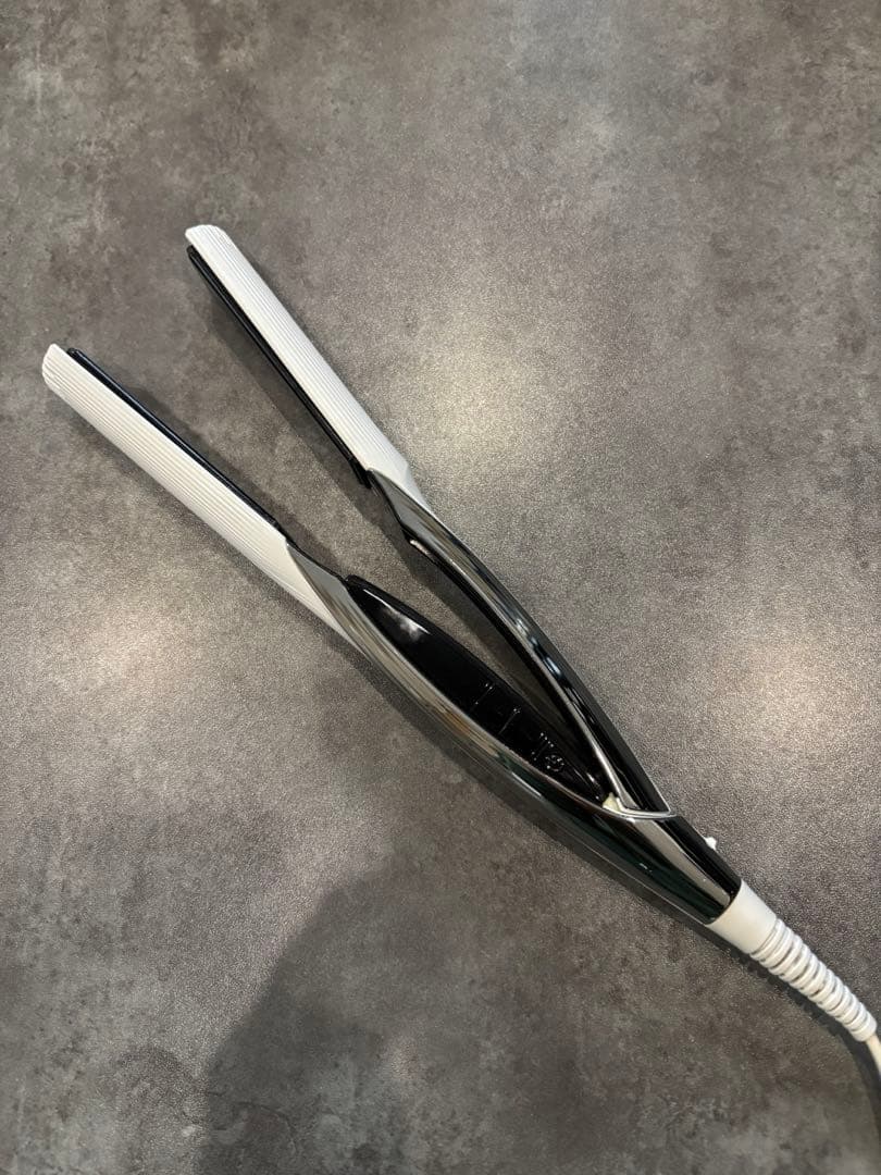 【⭐️箱なし¥500割引】MTG リファ　ReFaストレートヘアアイロン②