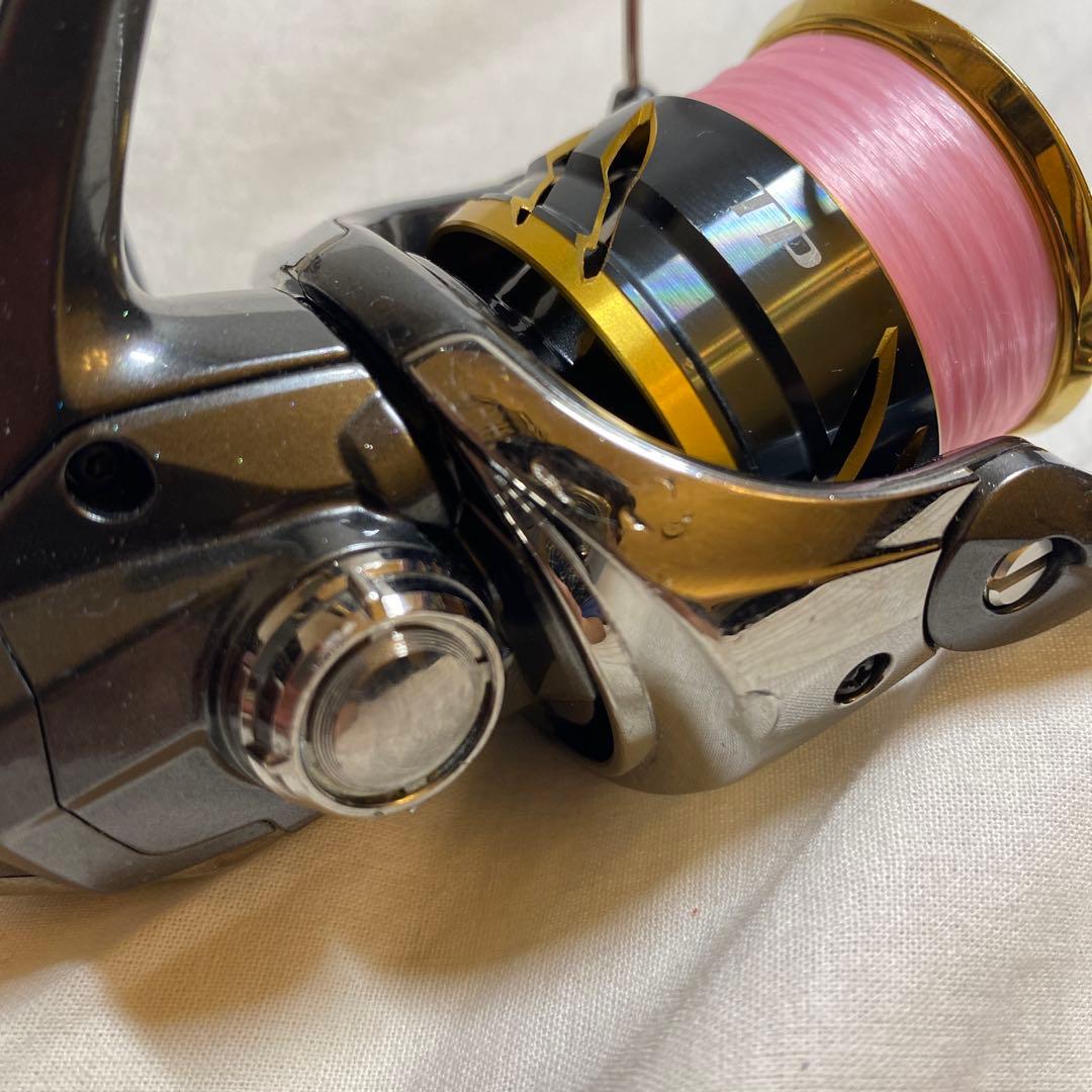 シマノ 20 ツインパワー C2000Sスピニングリール