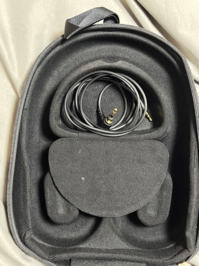 SONY WH-1000XM5 ワイヤレスヘッドホン　ノイズキャンセリング